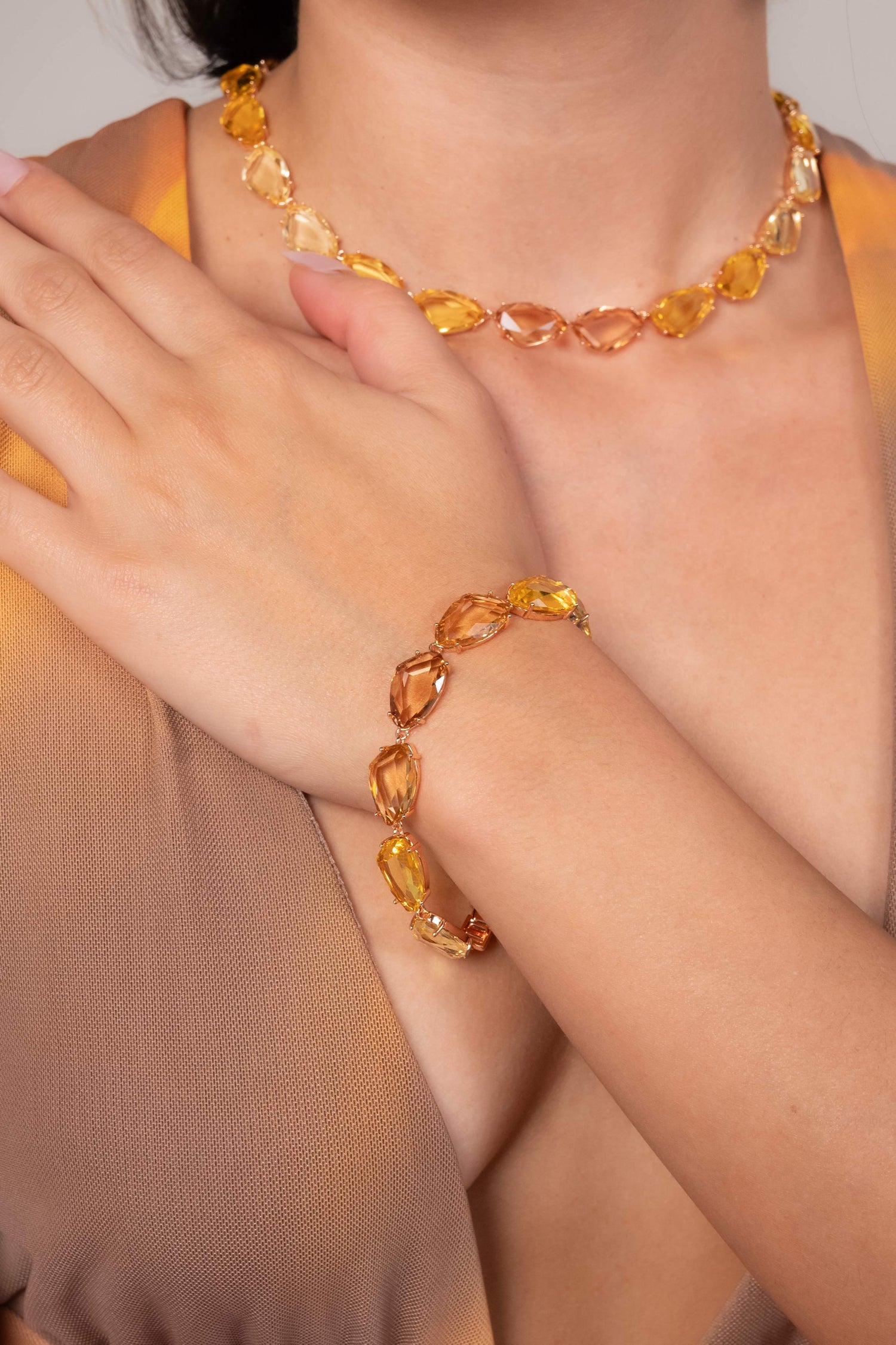 Sunlit Elegance Necklace & Bracelet Set