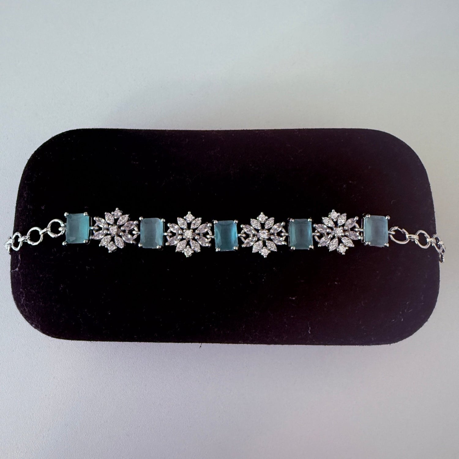 Aquamarine Blossom Bracelet - Vinni’s Jewelry