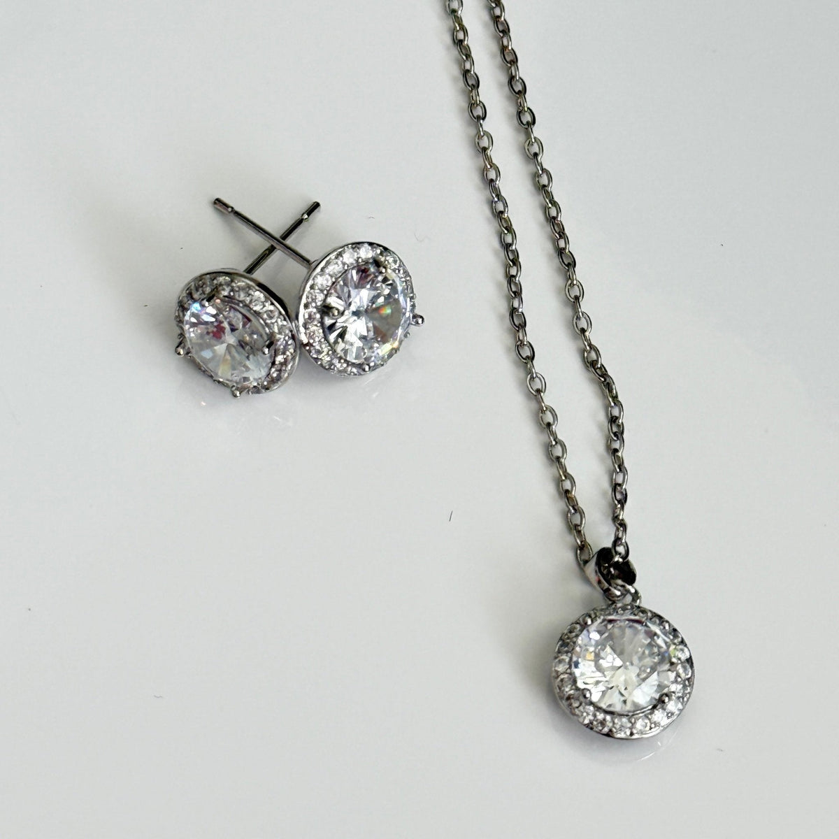 “Celestial Spark” Necklace & Earrings Set - Vinni’s Jewelry