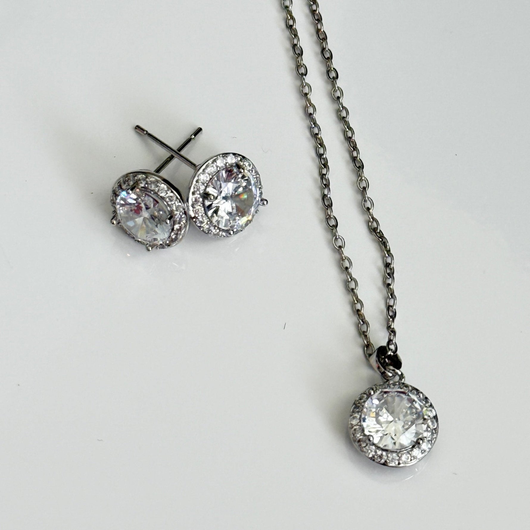 “Celestial Spark” Necklace & Earrings Set - Vinni’s Jewelry