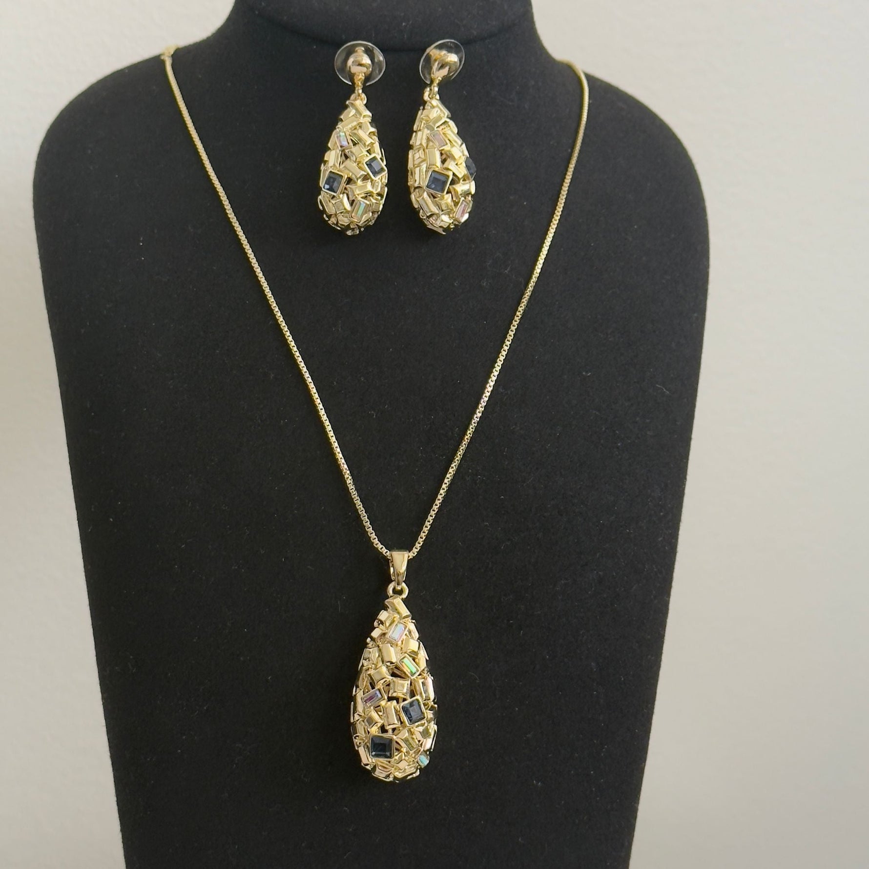 Gold Mosaic Drop Pendant Set – Color Stone Necklace and Earrings for Women - Vinni’s Jewelry