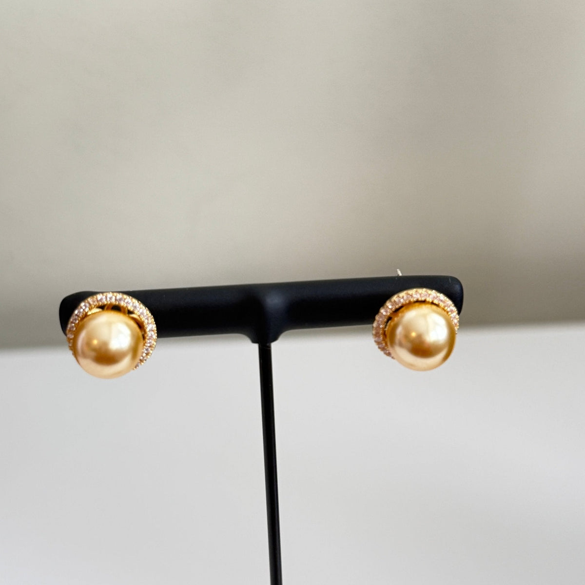 Golden Grace Pearl Set - Vinni’s Jewelry