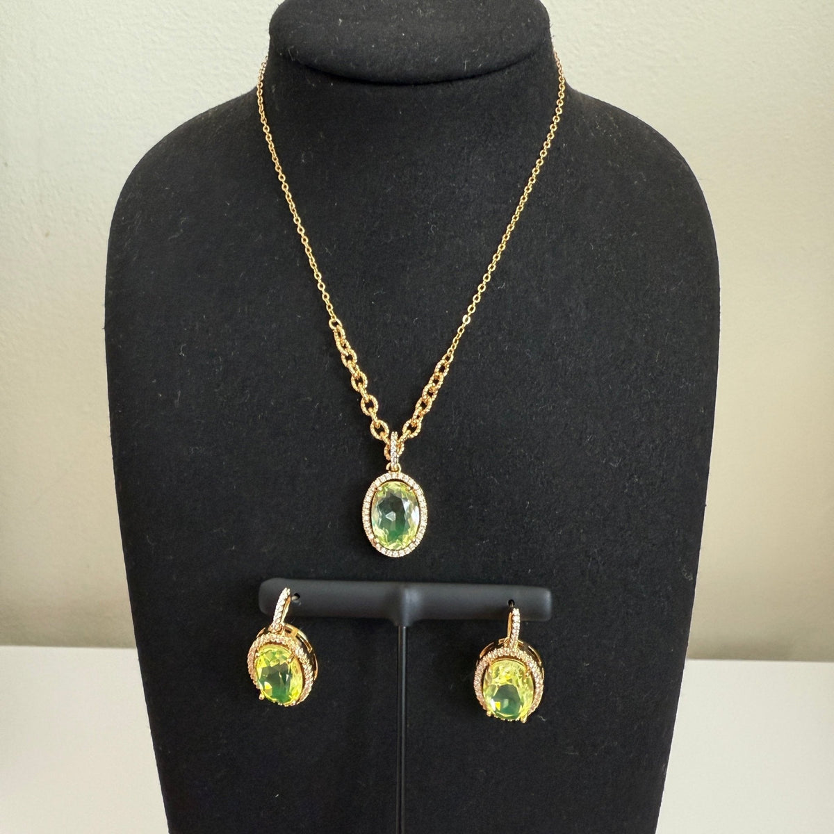 Golden Olive Royal Set - Vinni’s Jewelry