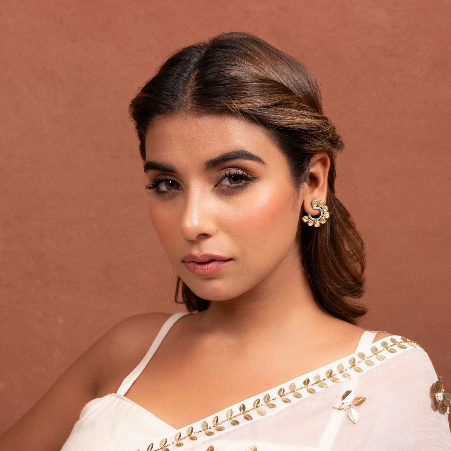 Kundan Crescent Studs - Vinni’s Jewelry