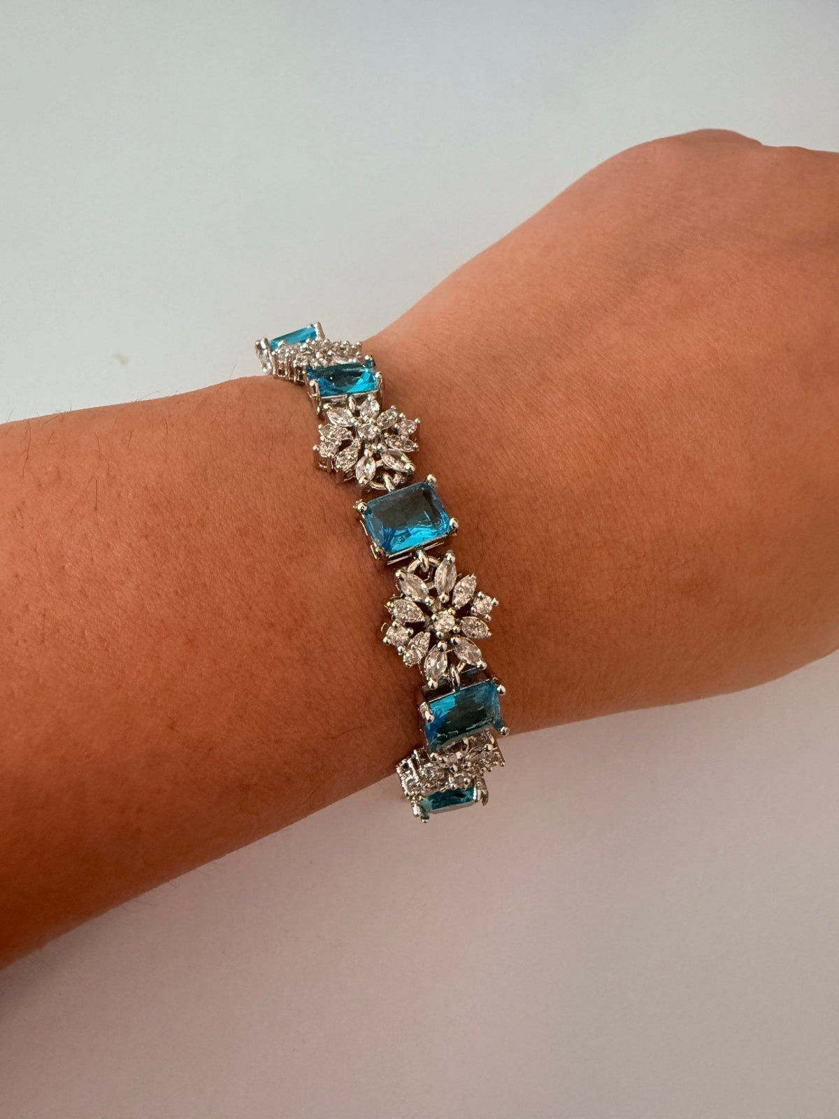 Ocean Spark Bracelet - Vinni’s Jewelry
