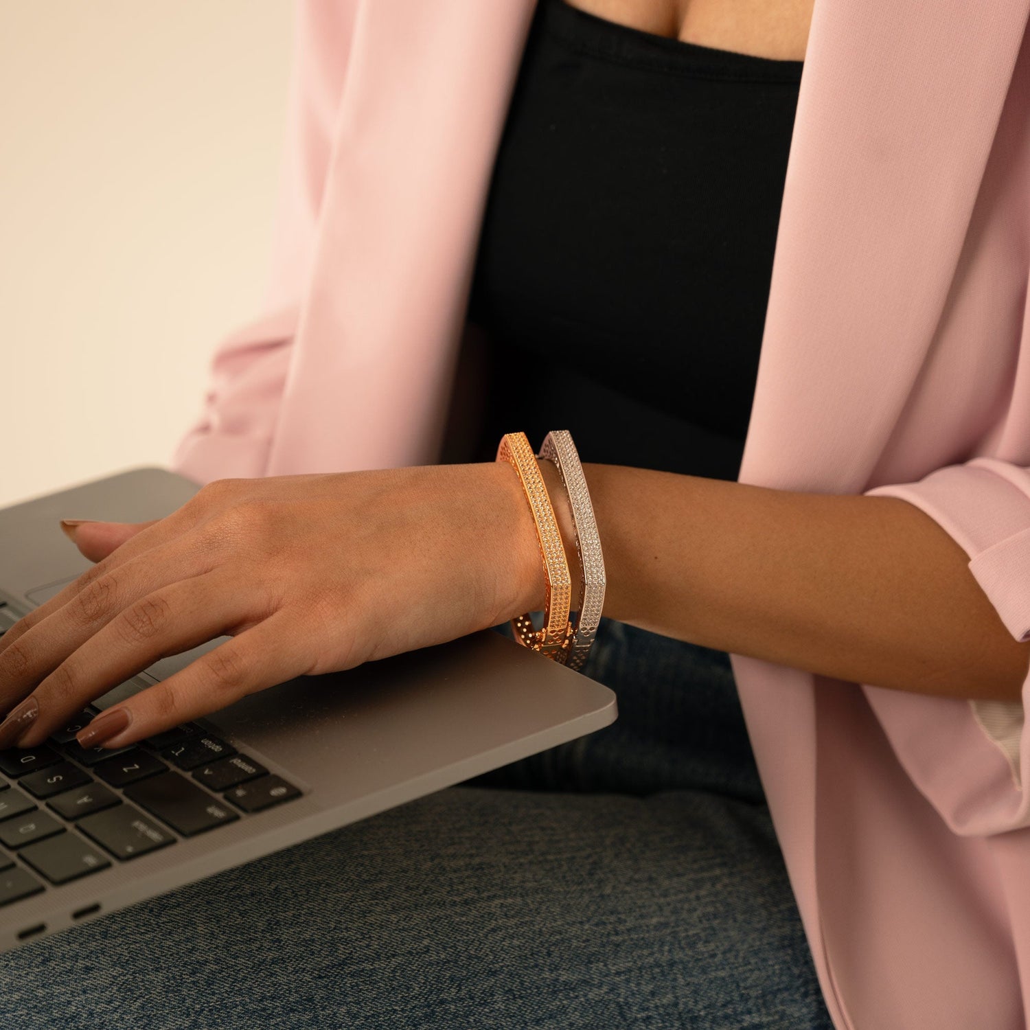 Radiant Rose Gold Bangle | Elegant Rhinestone Bracelet for Women - Vinni’s Jewelry