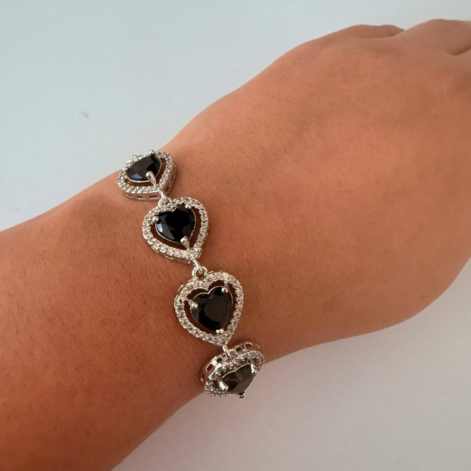 Regal Heart Bracelet - Vinni’s Jewelry