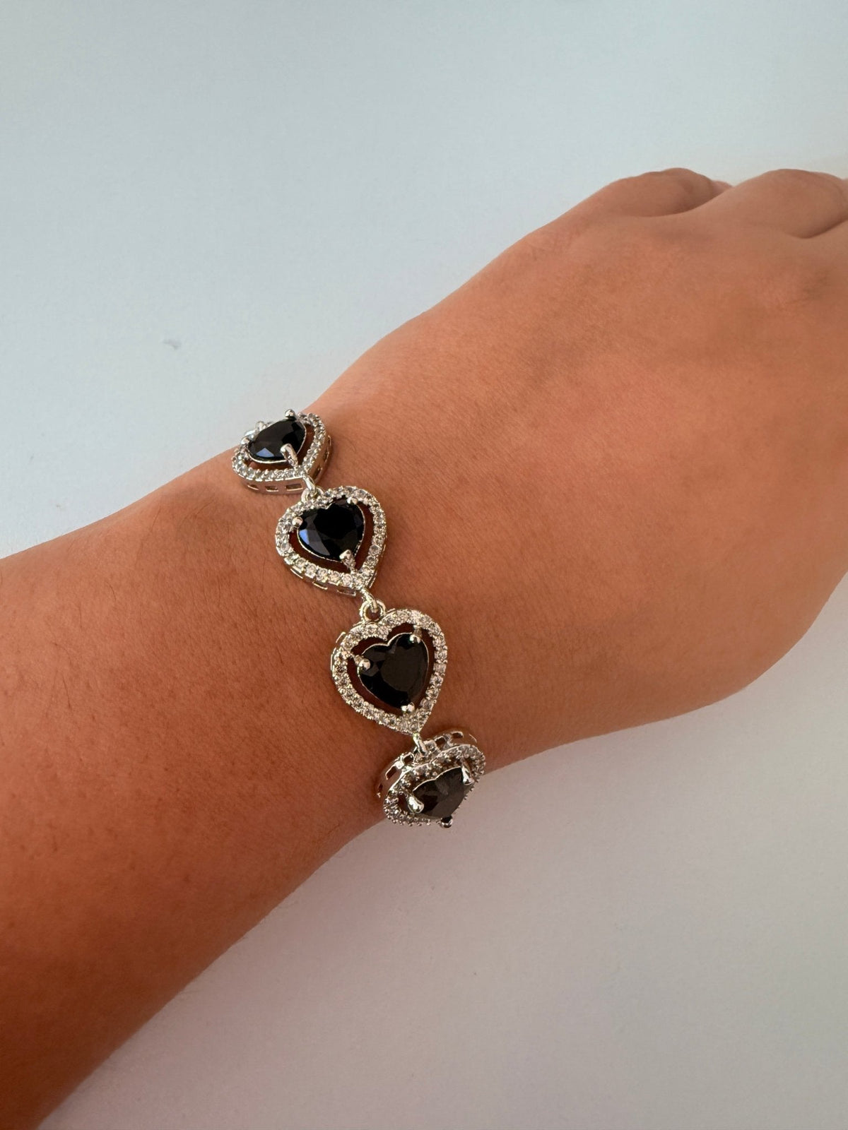 Regal Heart Bracelet - Vinni’s Jewelry