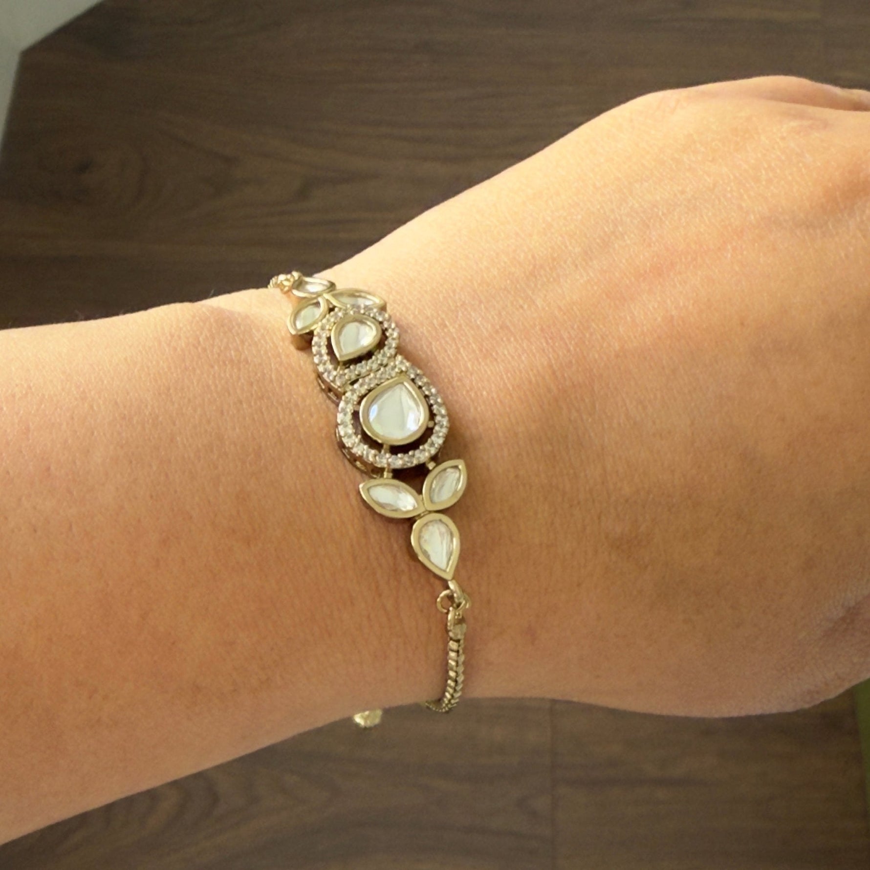 Royal Kundan Drop Adjustable Bracelet - Vinni’s Jewelry