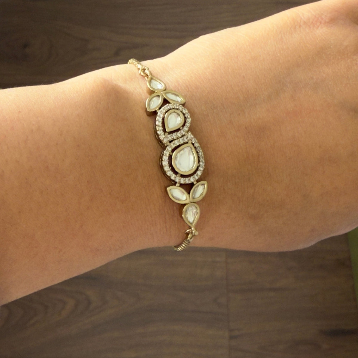 Royal Kundan Drop Adjustable Bracelet - Vinni’s Jewelry