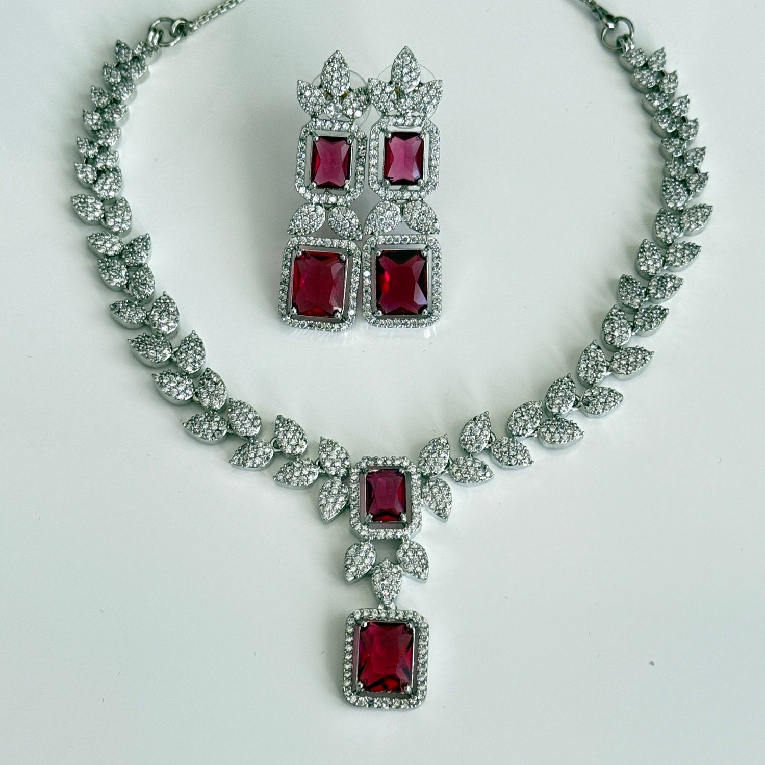Vinni’s Scarlet Royale Set